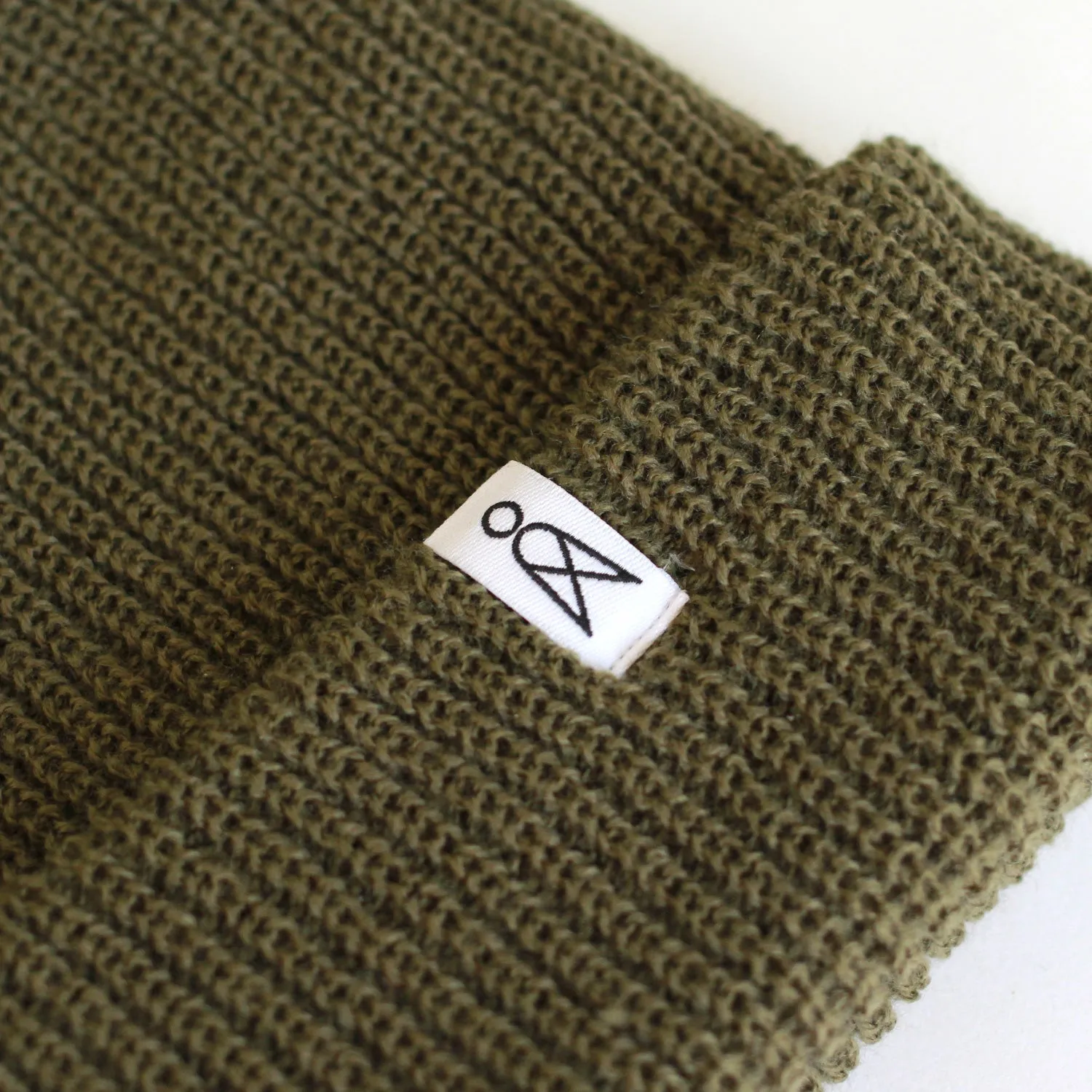 Altitude Sports X Coal Headwear Rib Cuff Beanie|-|Altitude Sports X Coal Headwear Tuque en tricot ctelé à revers Rib