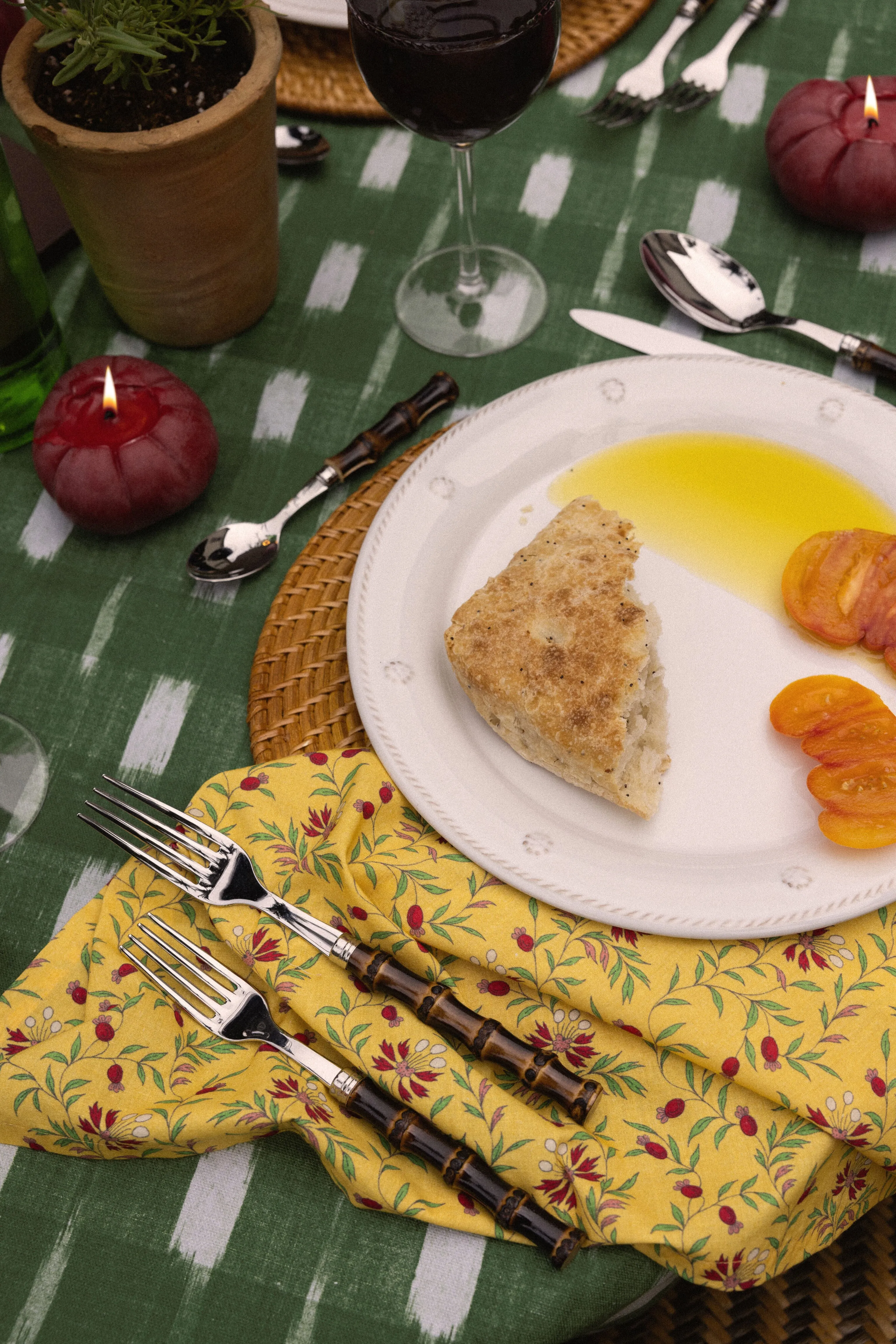 Berry and Thread Melamine Dinner Plate