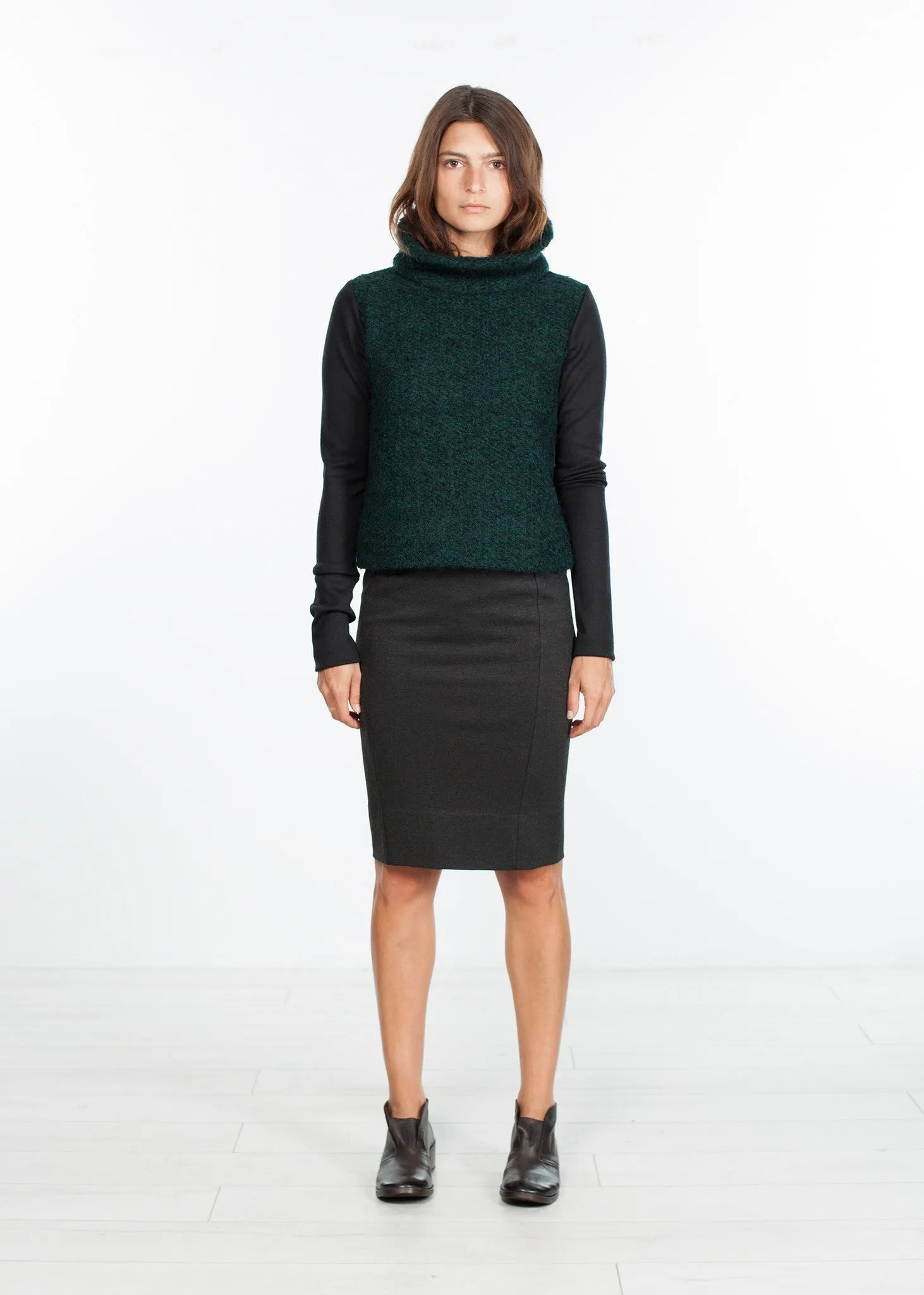 Boucle Turtle Neck in Green/Black -UEB