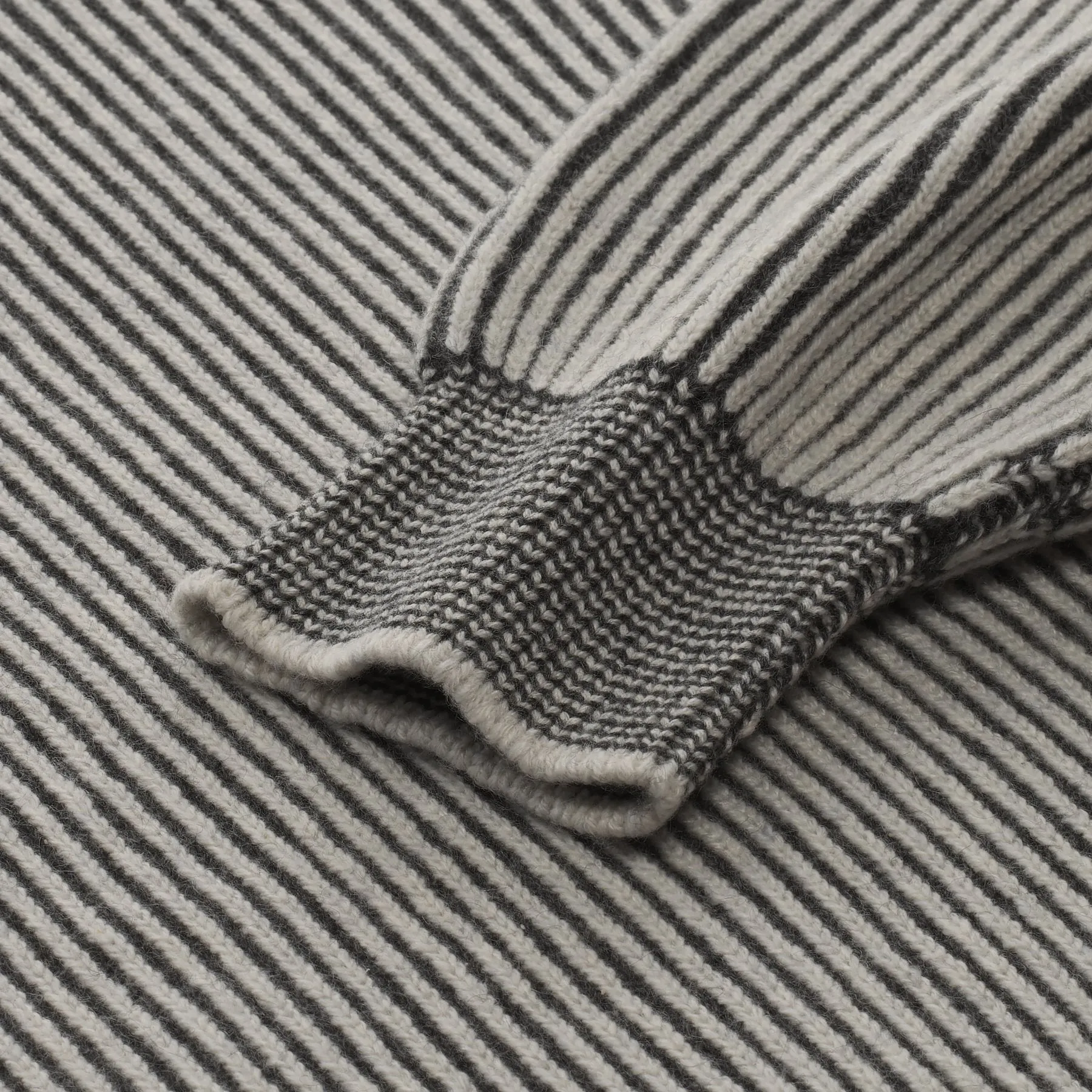 Cashmere Reversible Rollneck Sweater
