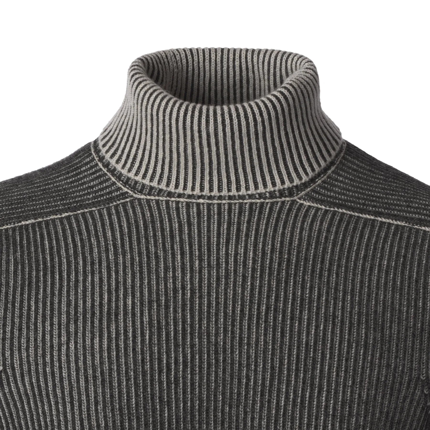 Cashmere Reversible Rollneck Sweater