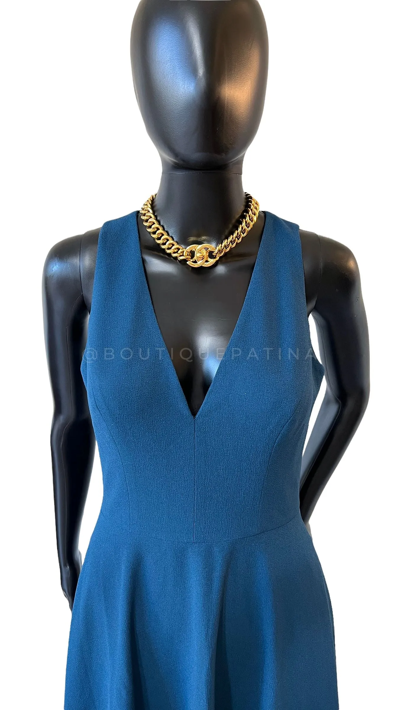 Chanel 96P Vintage Chunky Turnlock Choker Necklace 24k Gold Plated