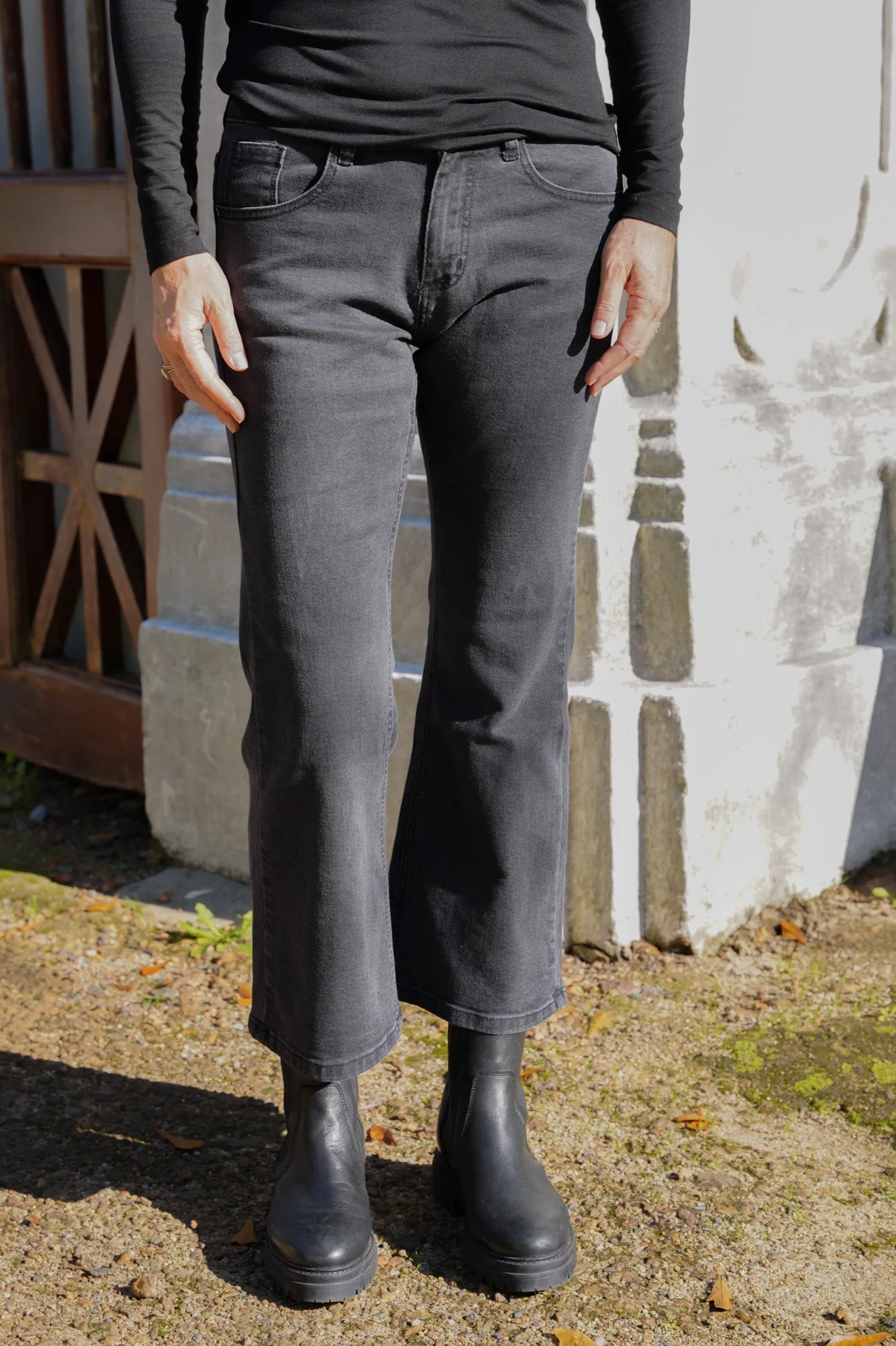 Charcoal Cropped Bootleg