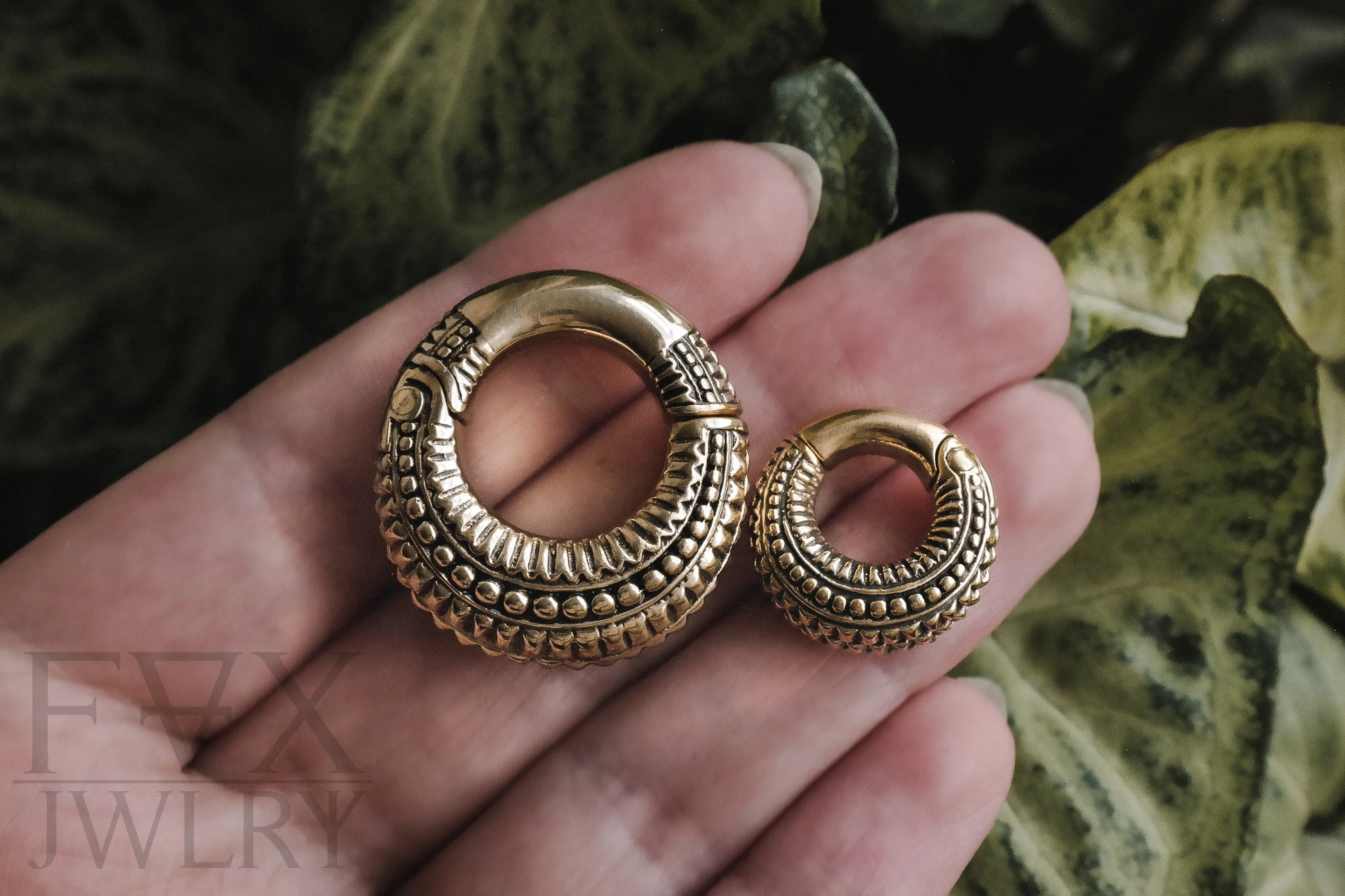 Golden Tribal Clicker